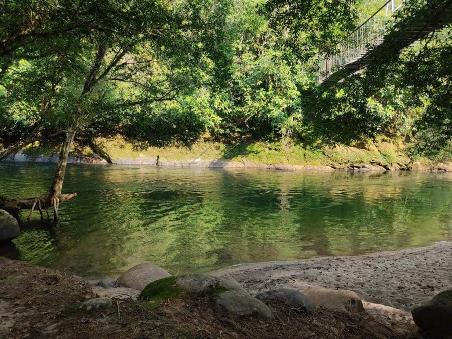 Rio Caquetá ubicado en el piedemonte amazónico de Colombia. Foto: Carol Diaz, Asociación Ambiente y Sociedad. Rio Caquetá ubicado en el piedemonte amazónico de Colombia. Foto: Carol Diaz, Asociación Ambiente y Sociedad.
